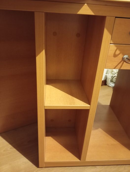 Secretária de madeira