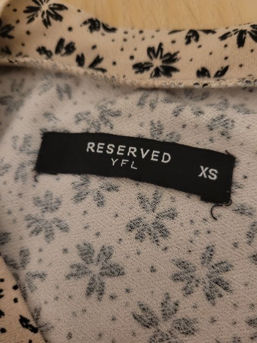 Sukienka reserved
