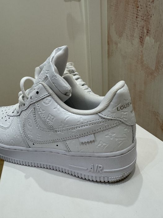 Białe adidasy sneakersy