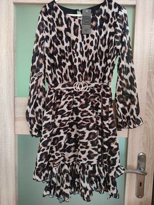 Włoska sukienka w panterkę