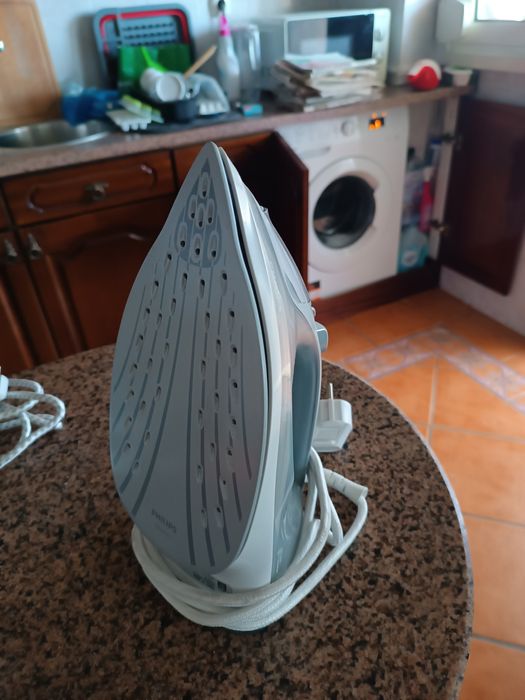 Ferro de engomar Philips Ceramic 2400W
