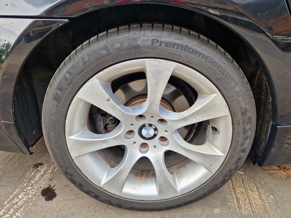 Samochód BMW e61 523i