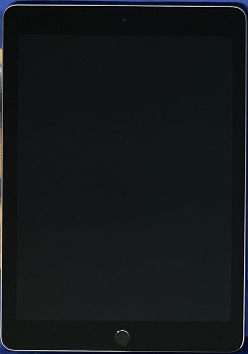 iPad Apple (6th Gen) 128 GB- como novo