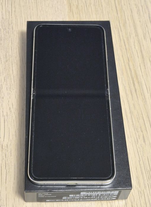 Samsung Galaxy Z Flip 5