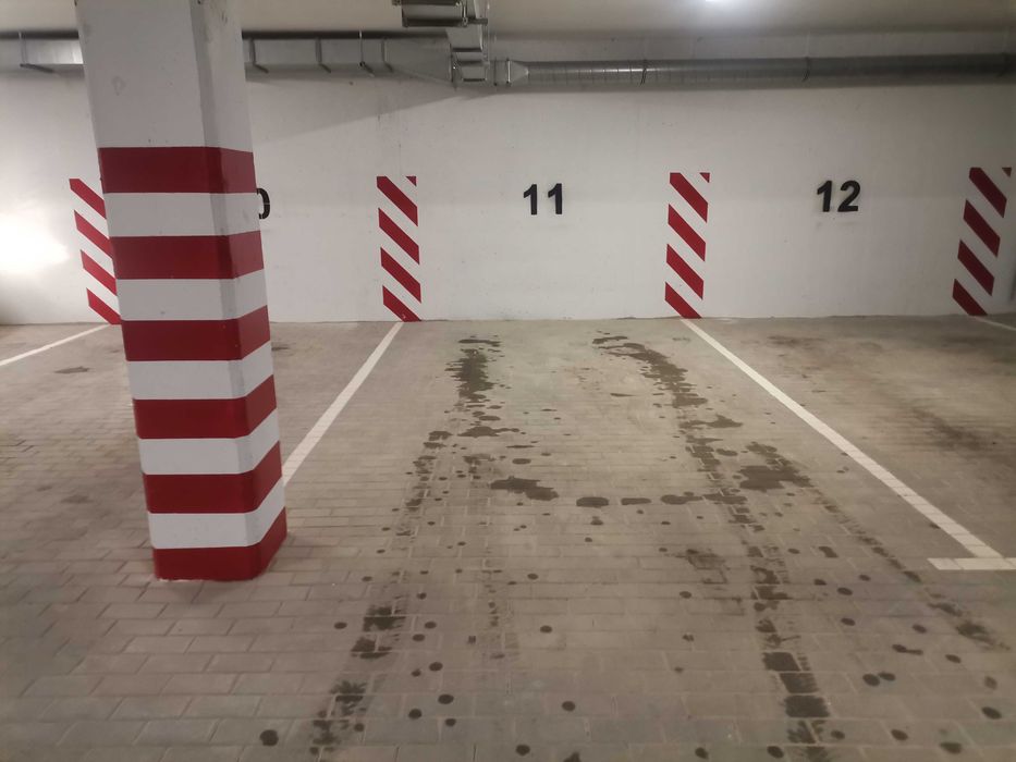 Wynajmę miejsce postojowe w garażu podziemnym