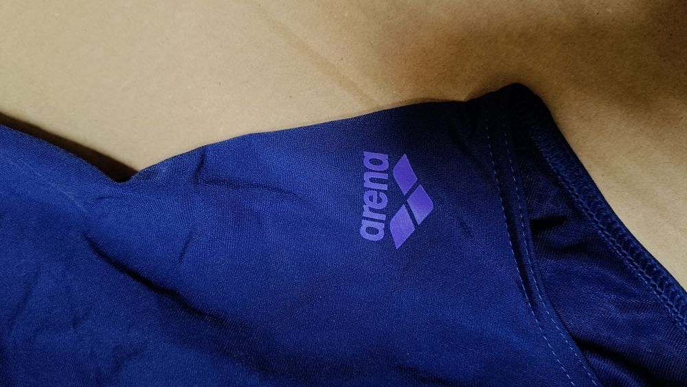 ARENA Jednoczęściowy strój kąpielowy rozm.UK36