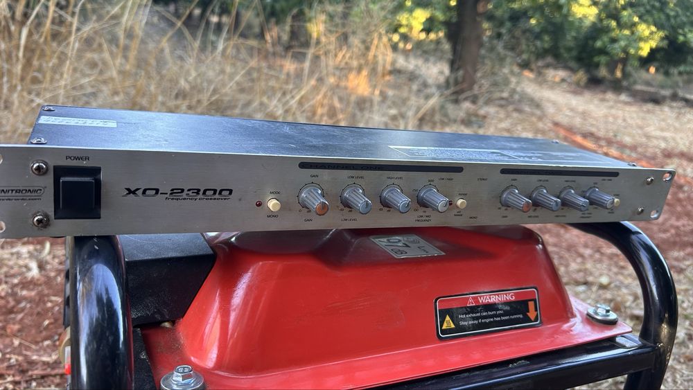 Omnitronic XO-2300 Frequency Crossover