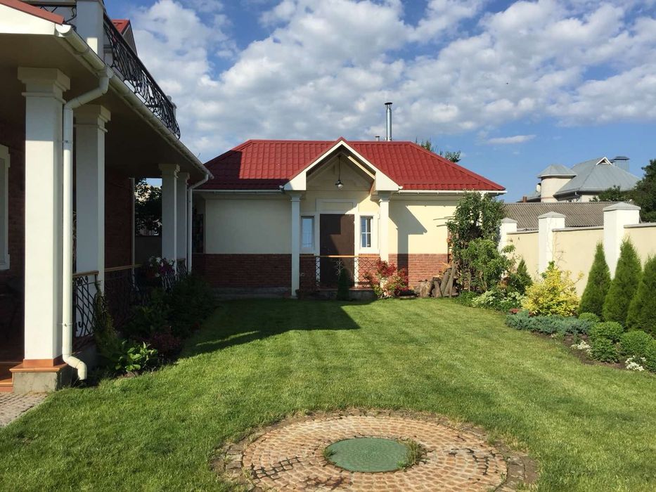 Продажа.Стильный дом в центре города.