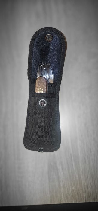 Alicate multi usos e canivetes multiusos