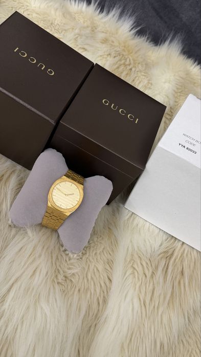 Gucci Zegarek 25H