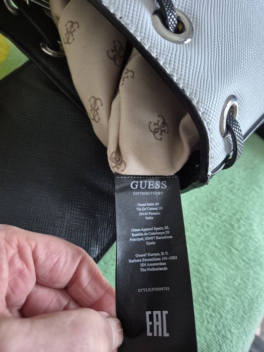 Plecaczek torebka Guess