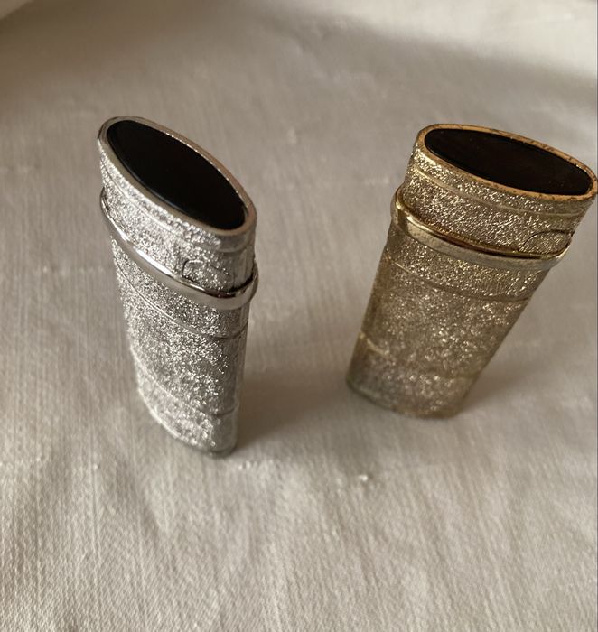 Par de Isqueiros YSL -Yves Saint Laurent- dourado e prateado