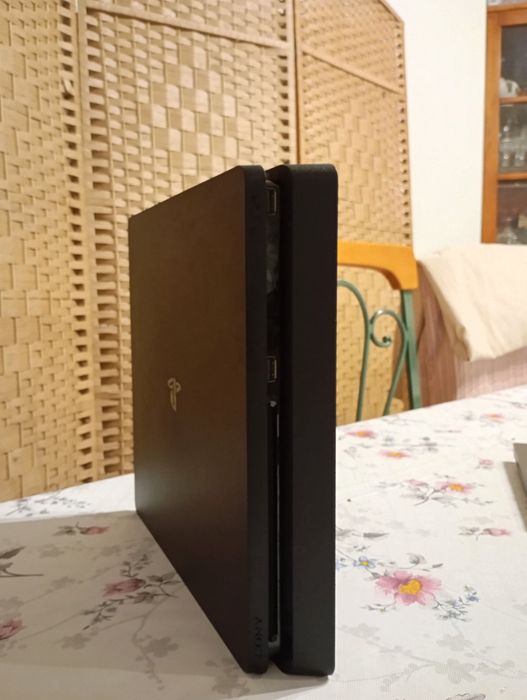 PlayStation 4 500GB