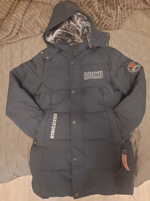Зимова куртка на підлітка