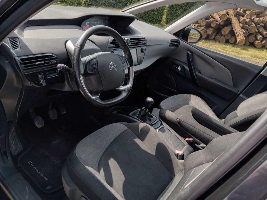 Citroen C4 Grand Picasso 1.6 bluehdi - 7 lugares - Nacional