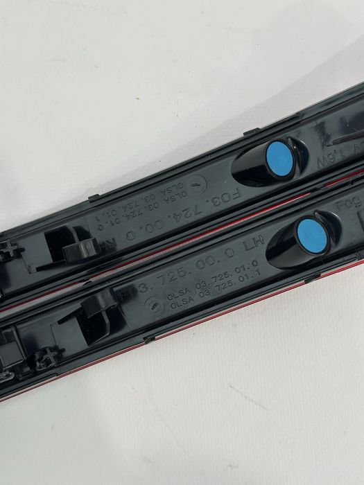 Audi Q8 q8 задні фонарі катафот фонарь наявність 4M8945702 4M8945701