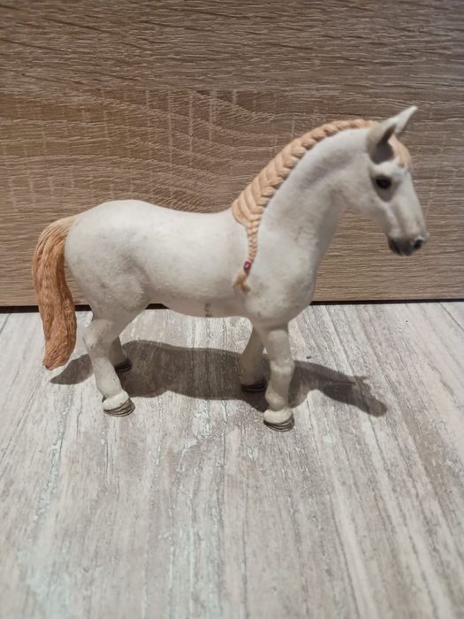 Figurka koń Schleich