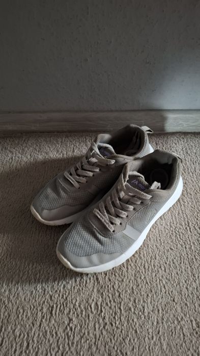Adidasy damskie martes