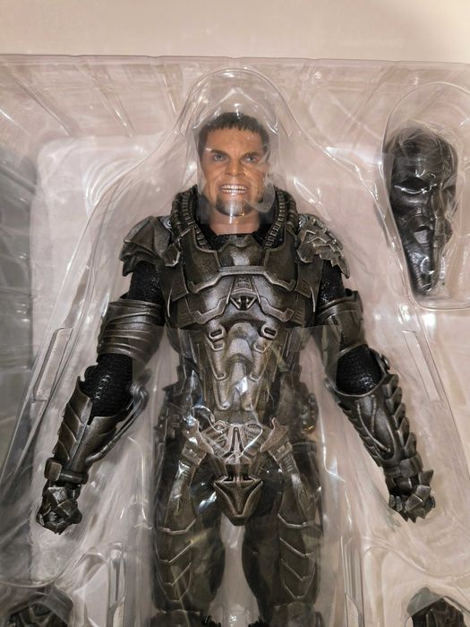Фигурка Генерал Зод от Hot Toys (General Zod, MMS216, Man of Steel)