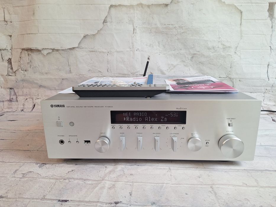 Amplituner stereo Yamaha R-N602 MusicCast Wi-Fi BT Spotify Hi-res DSD