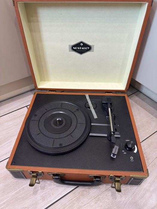 Виниловый проигрыватель Jerry Lee (нiмеччина)