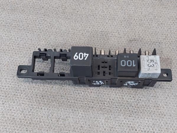 Botão / interruptor electromecânico / relé VOLKSWAGEN Golf IV (1J1)