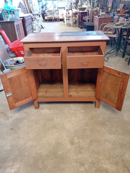 Vendo este móvel muito bonito bom estado