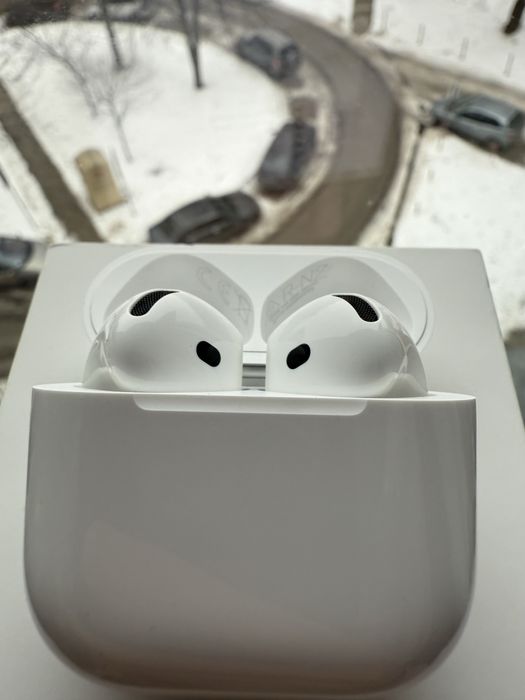 AirPods 4 - JAK NOWE!