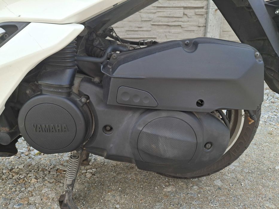 Yamaha  Majesty S na kat B