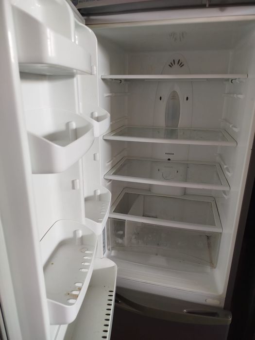 Frigorífico combinado LG inox