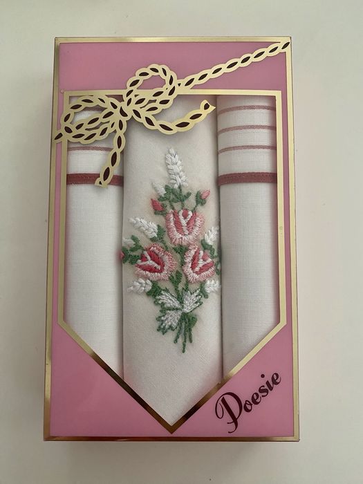 Батистові носові хустинки  ручноі роботи Німеччина. Подарунок