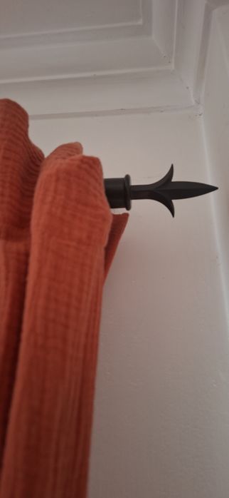 Cortinados com varoes