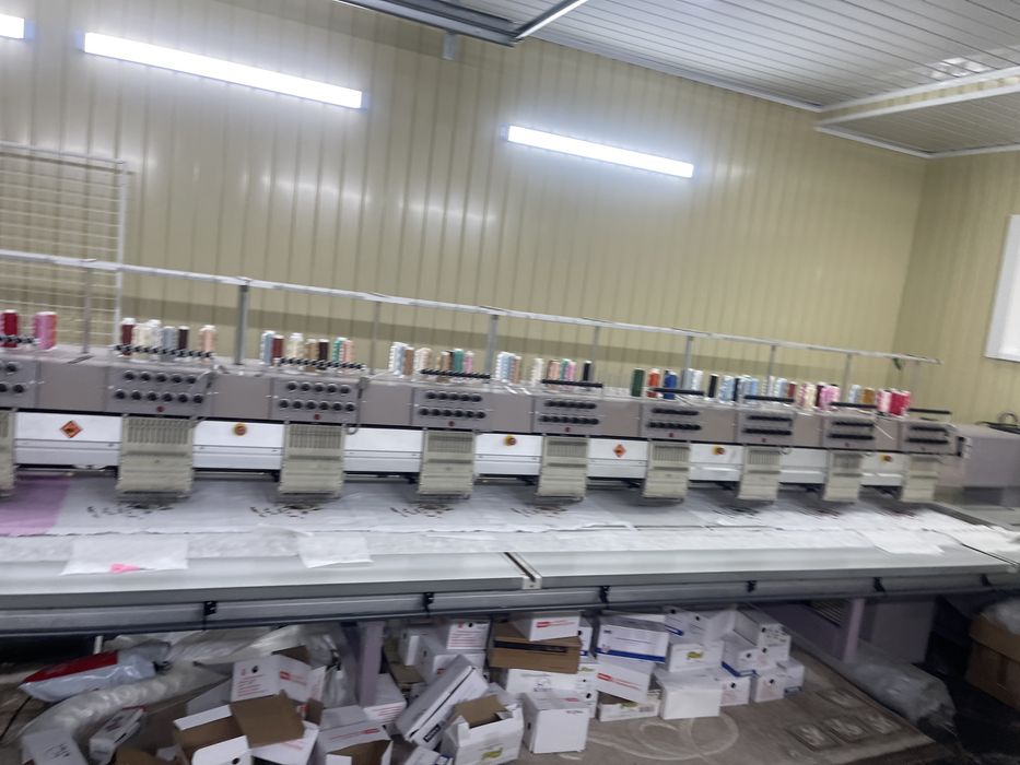 Продається професійна промислова вишивальна машина ZSK LCF 10