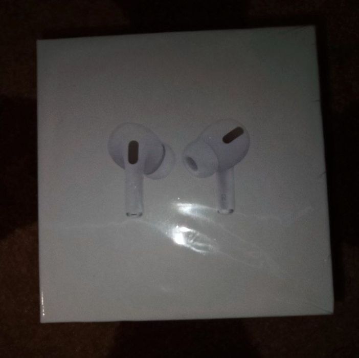 Продам беспроводные наушники Air Pro