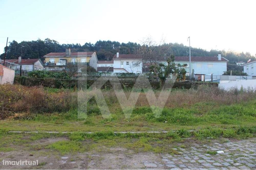 Lote de Terreno para Construção em Darque