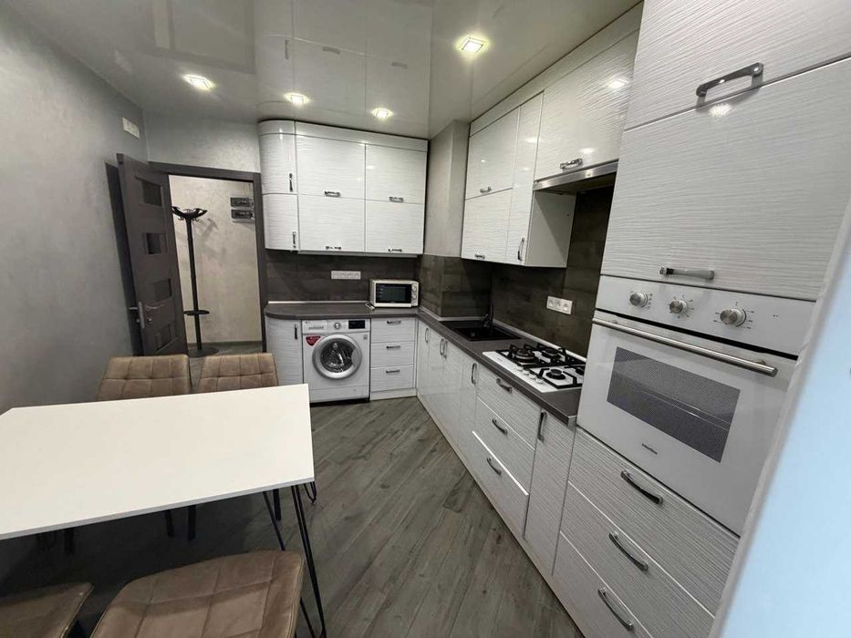 АРЕНДА 3-х комнатной квартиры ЛЮКС ул ПАРКОВАЯ, 99.