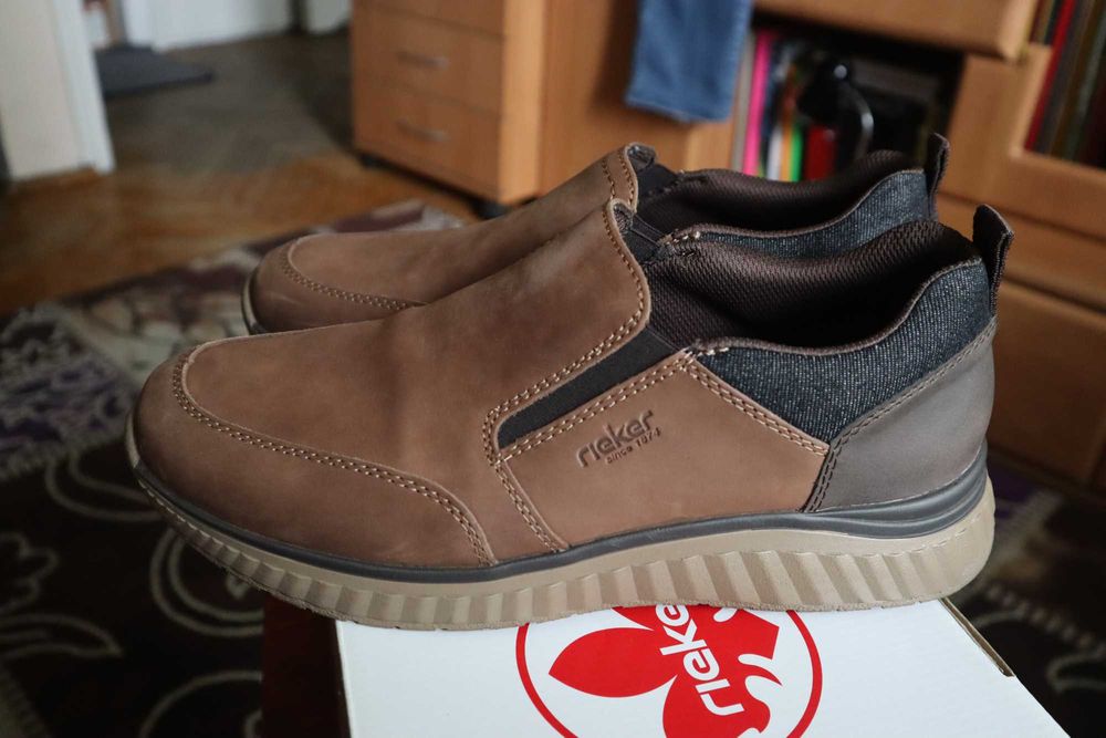 Buty męskie, pantofle, brązowe, 42, rieker