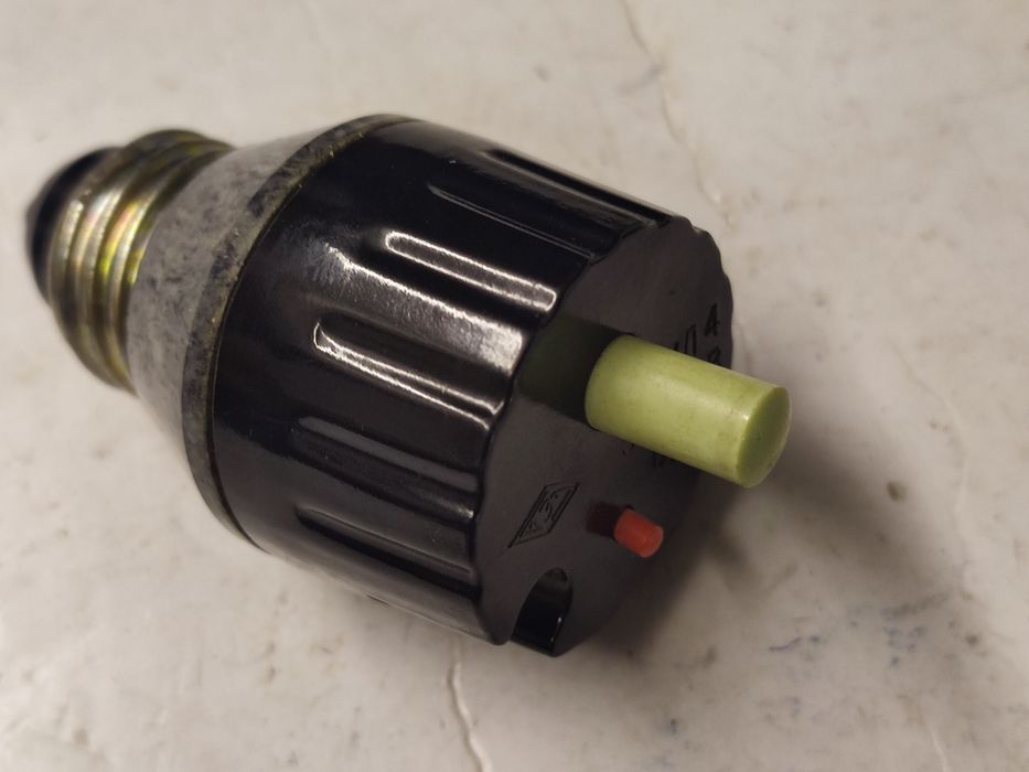 Запобіжник автоматичний УХЛ - 4