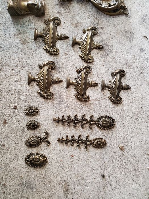 Ferragens móveis antigos