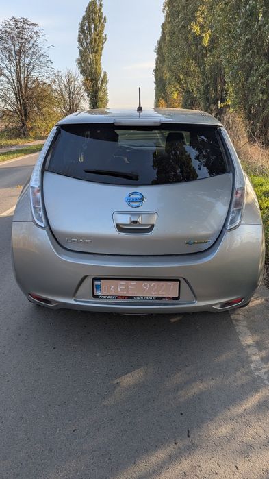 Nissan leaf 2015/24квт, 10/12, 185 тис