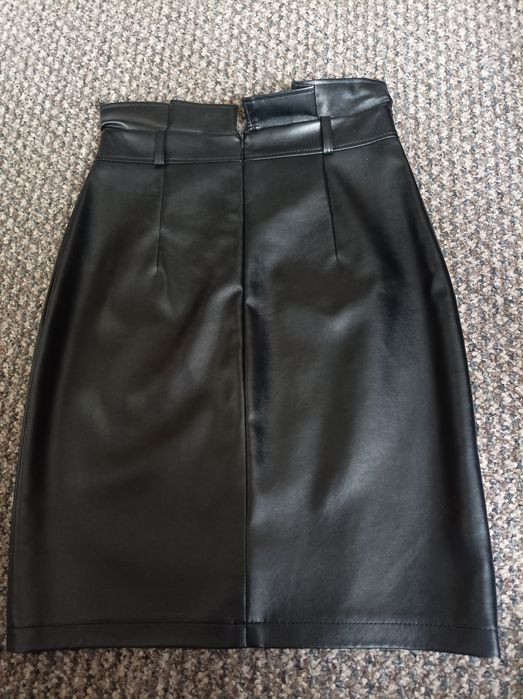 Спідниця жіноча з екошкіри
