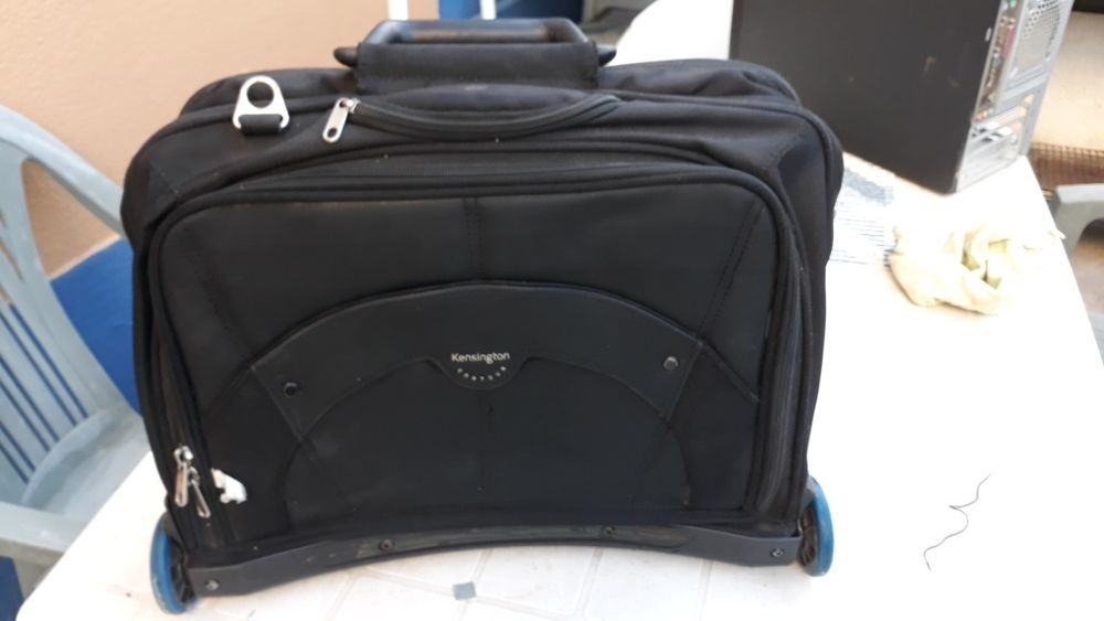 Trolley Kensigton para Pc Portátil ou outros.