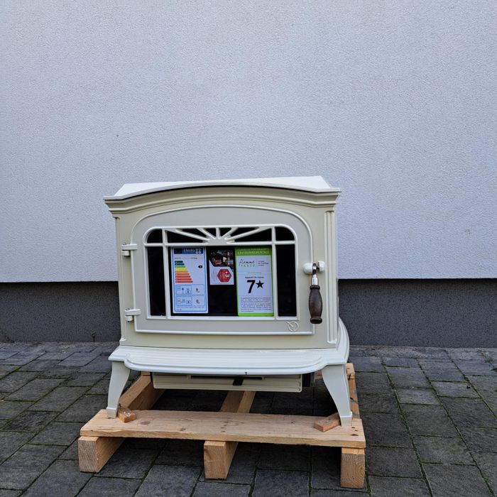 Koza Kominek piecyk wolnostojący Invicta biały