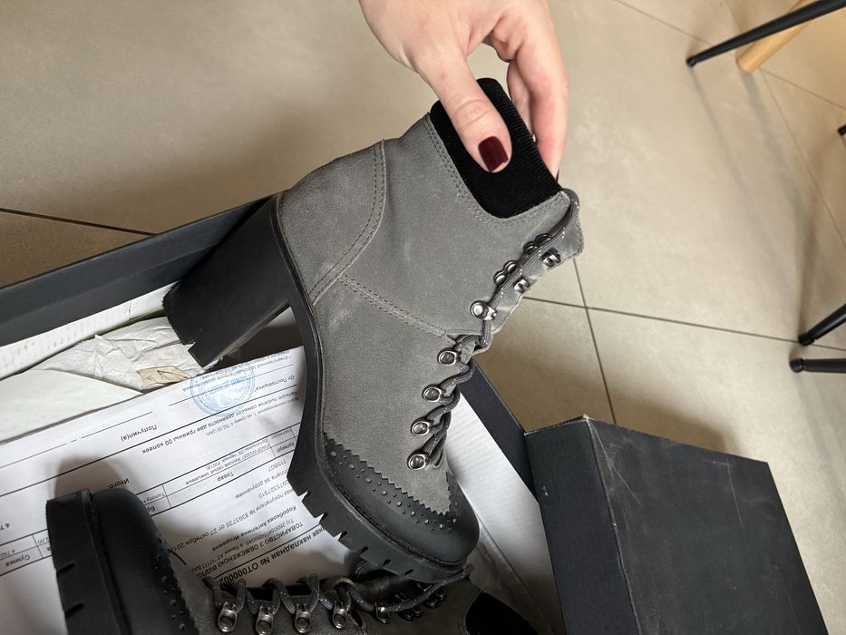 Ботильони, черевики на танкетці tommy hilfiger