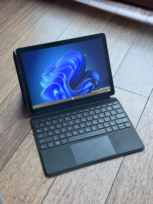 Microsoft Surface Go 3 + rysik