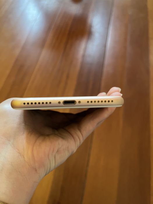 iPhone 8 plus 64gb