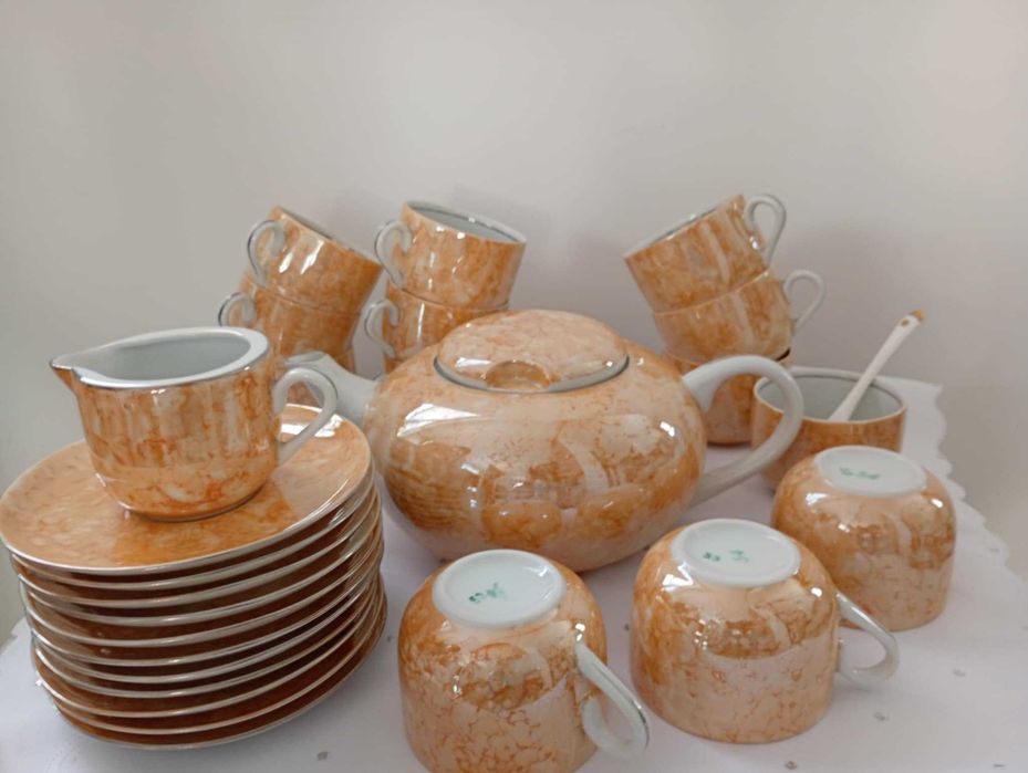 Złotopomarańczowy serwis do kawy/herbaty na 12 osób + gratis