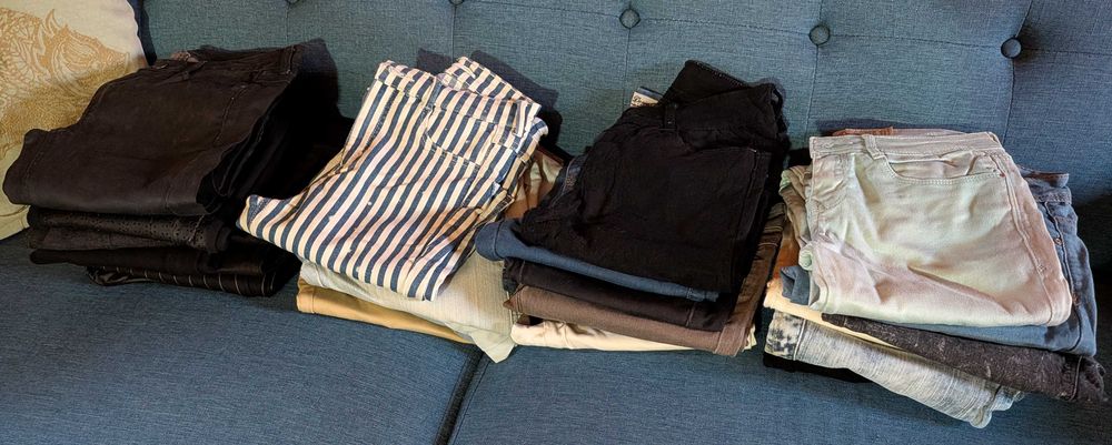 Conjunto de 40 pares de calças