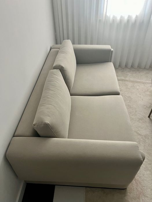 Sofá bege J. Barbosa