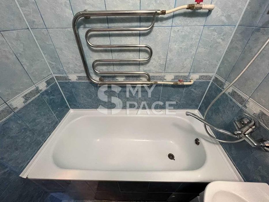 1к квартира з ремонтом, Русанівська набережна, 10